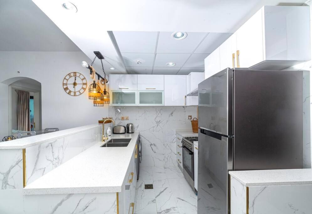 Luxury 2 Bedroom Apartment In Dubai Marina & Jbr Beach Екстер'єр фото