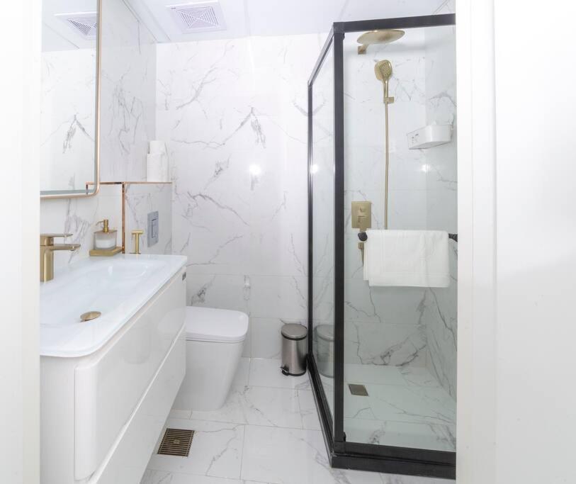 Luxury 2 Bedroom Apartment In Dubai Marina & Jbr Beach Екстер'єр фото