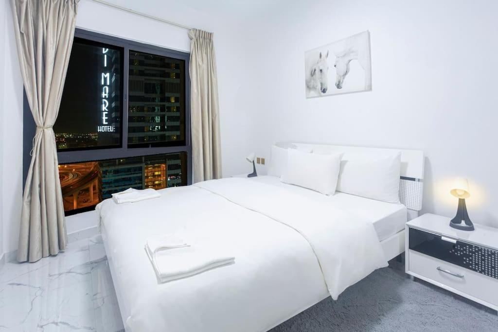 Luxury 2 Bedroom Apartment In Dubai Marina & Jbr Beach Екстер'єр фото