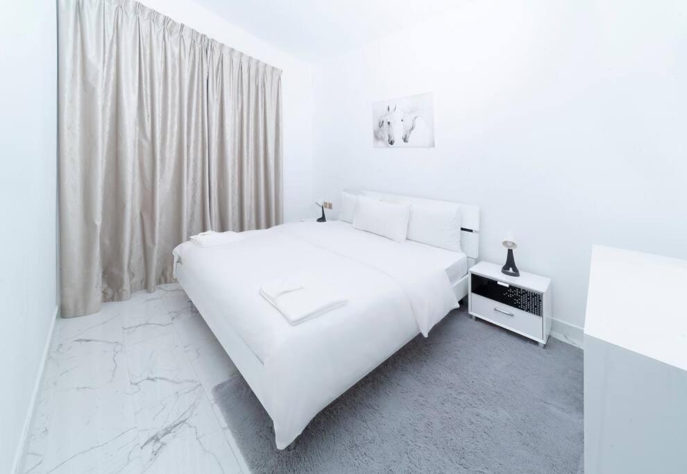 Luxury 2 Bedroom Apartment In Dubai Marina & Jbr Beach Екстер'єр фото